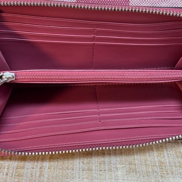 Coach Pink and White Plaid Tote Bag with matching Wallet - Picture 12 of 14